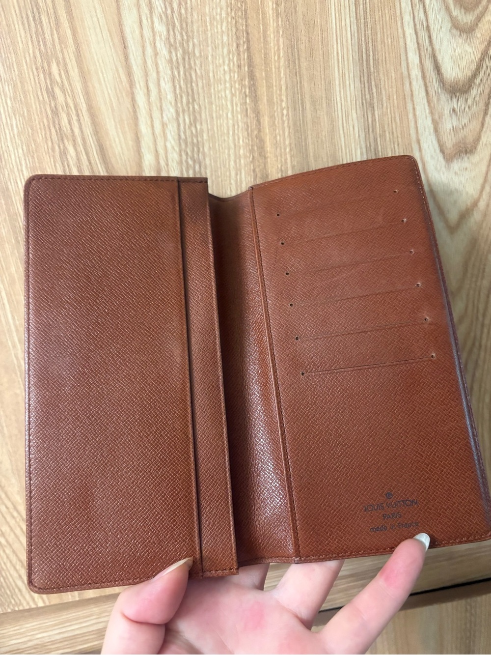 Authentic LOUIS VUITTON CREDIT CARD/CHECK-BOOK wallet - Picture 4 of 13